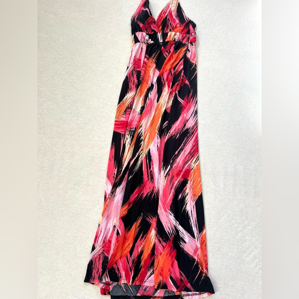 Vibrant Halter Maxi Dress in Pink and Black - Picture 3 of 7
